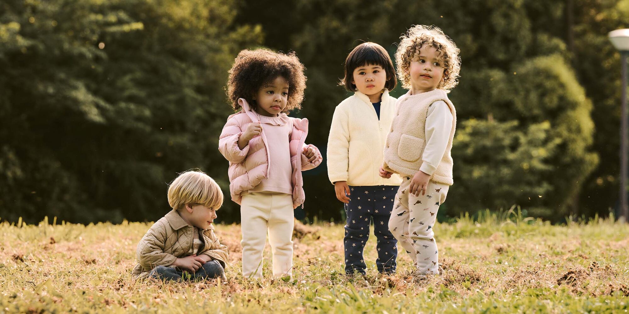 Enfants dans un parc
